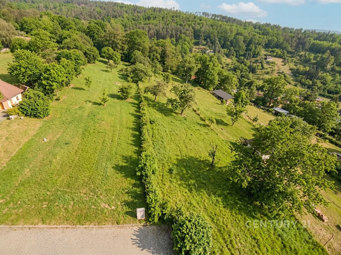 Prodej stavebního pozemku 1348 m²